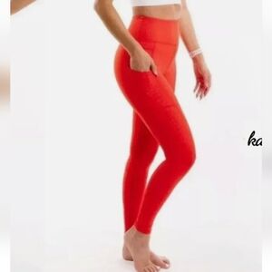 Zyia Red Scales Pocket Light n Tight Hi-Rise Leggings Pockets Size 4 Activewear